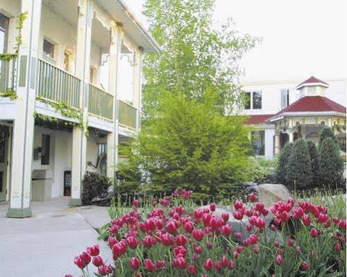 Fern Resort Orillia Exterior foto