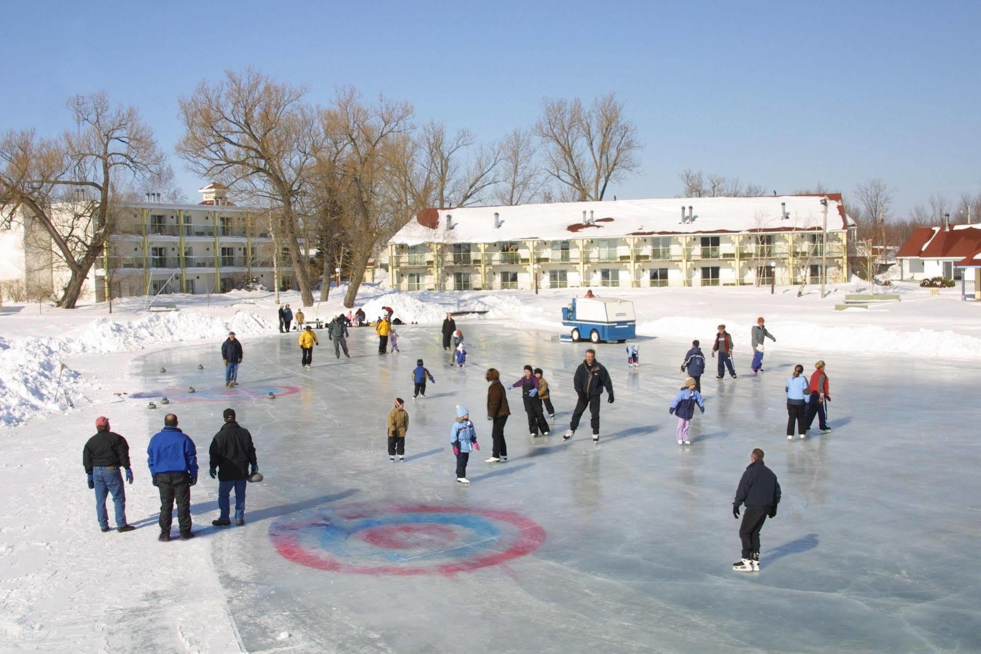 Fern Resort Orillia Exterior foto